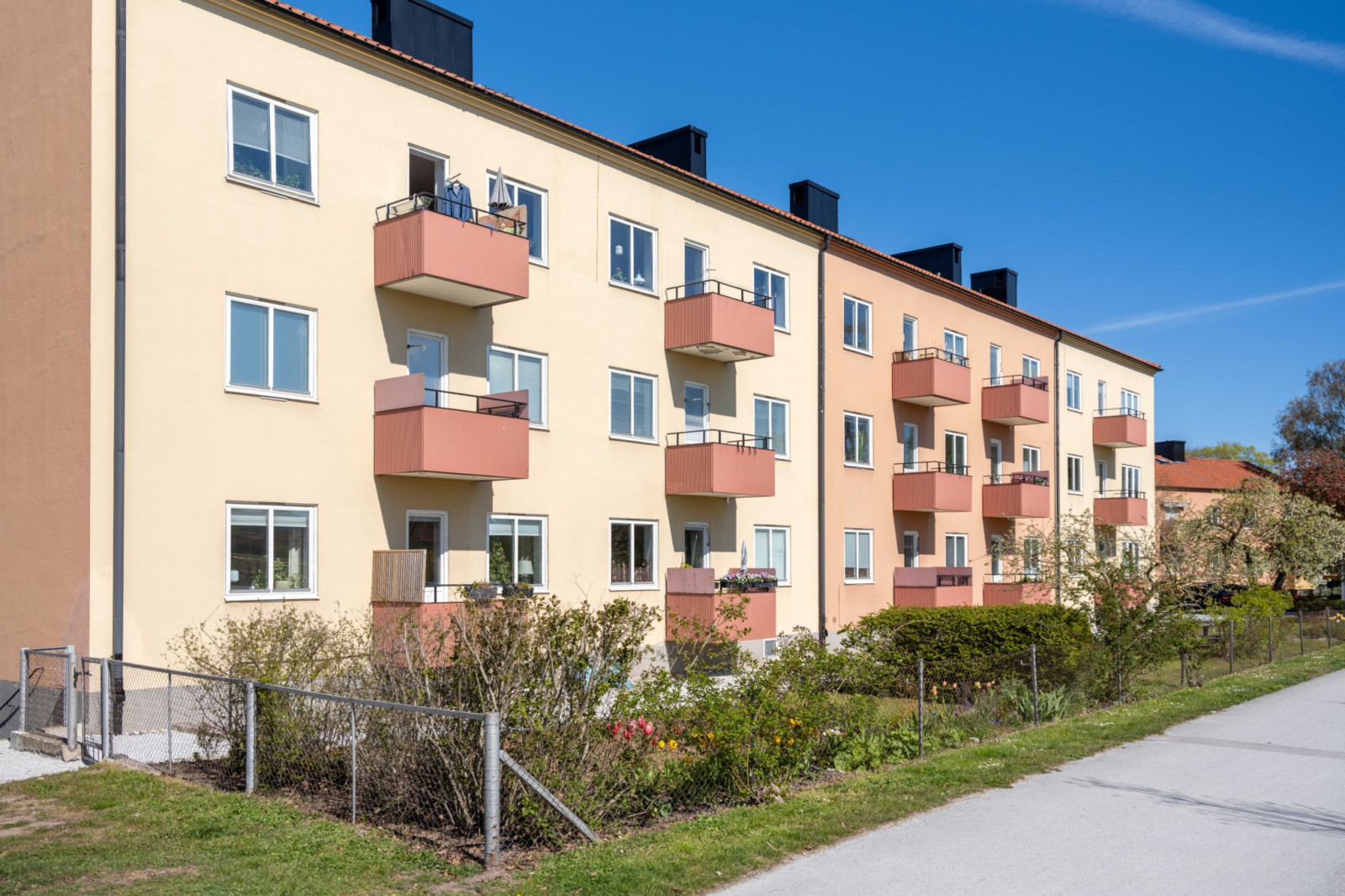  Lännaplan 1E