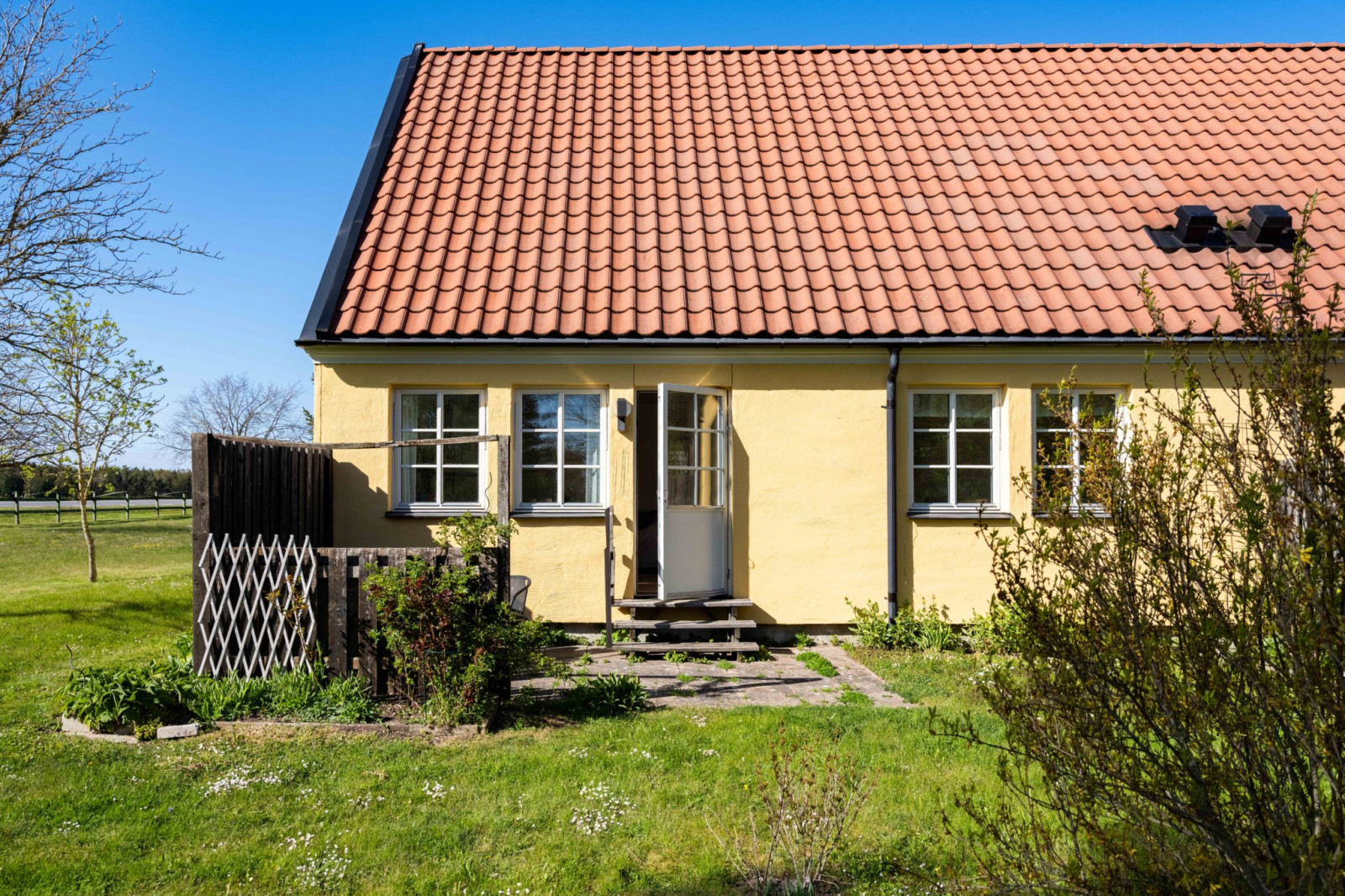  Hörsne Åkerlyckan 2