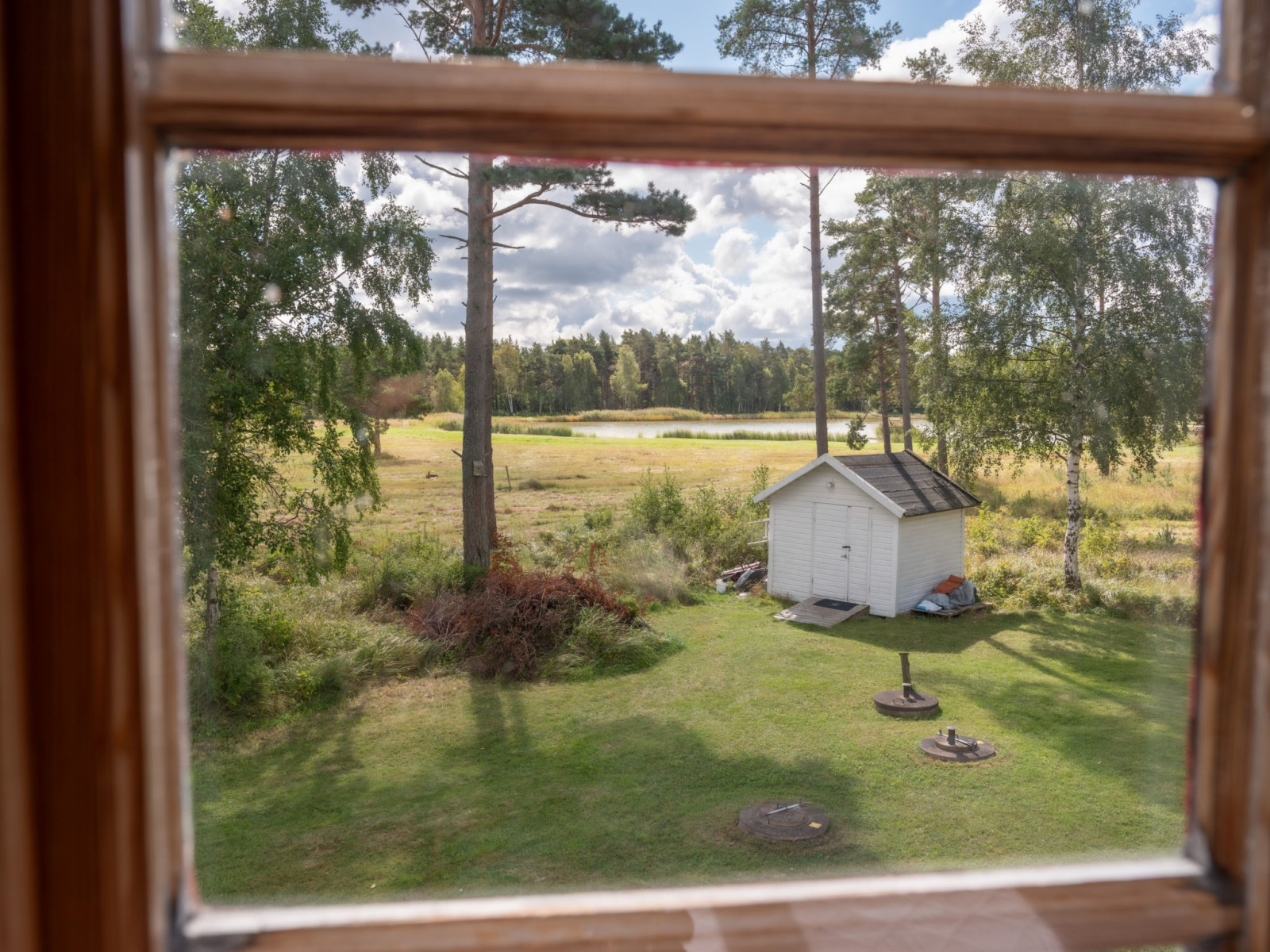 Utsikt från sovrum - söder Anga Hemmungs 384