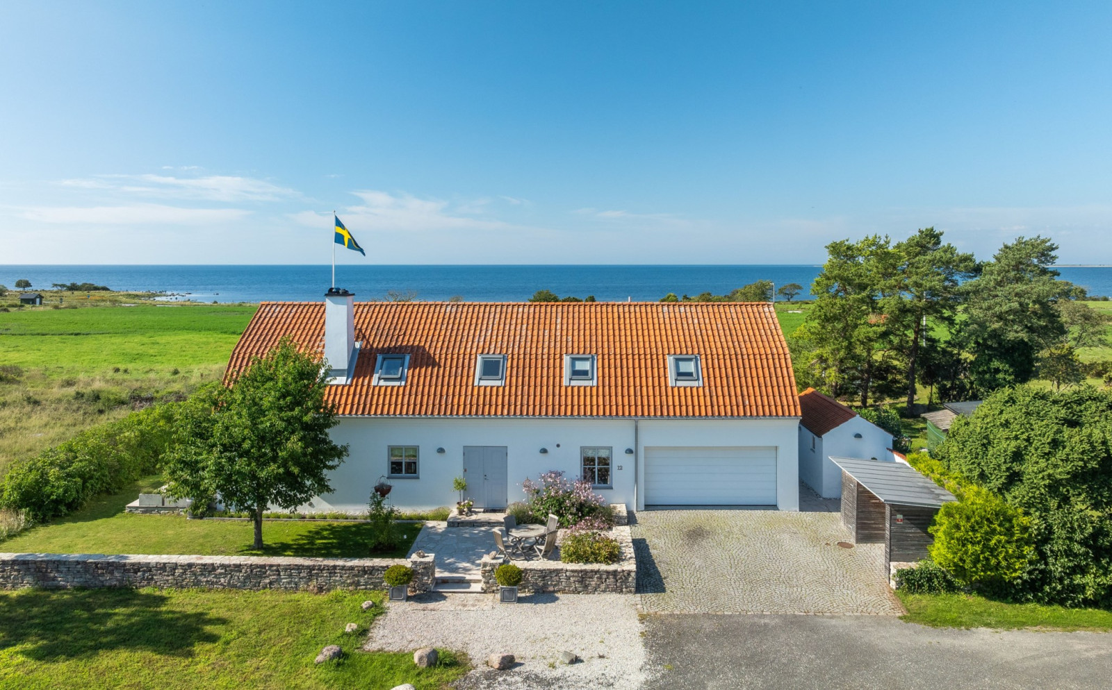 Front line i södra Västergarn Sanda Havsstigen 12