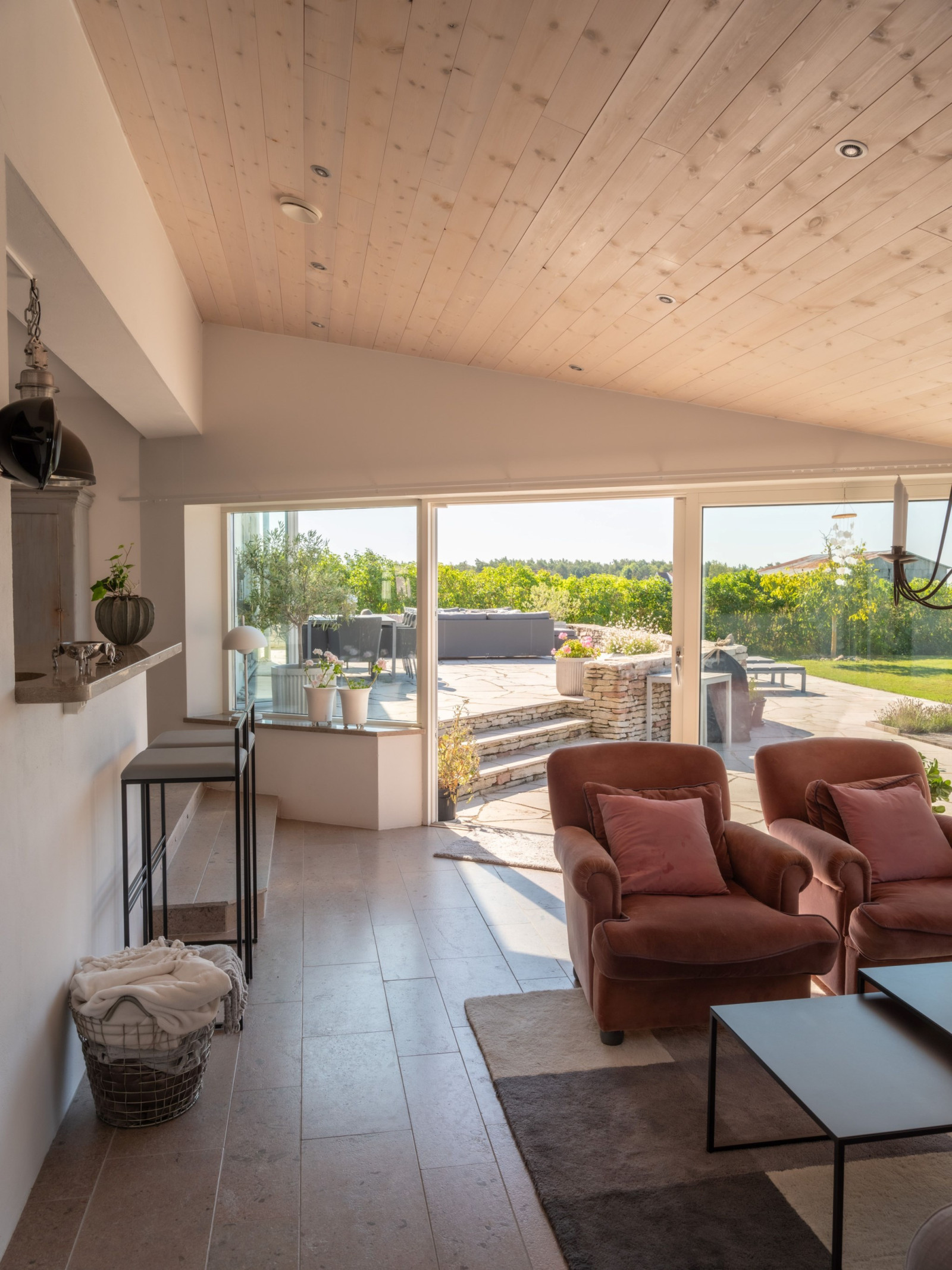 Vy från bastuavdelningen. Sanda Havsstigen 12