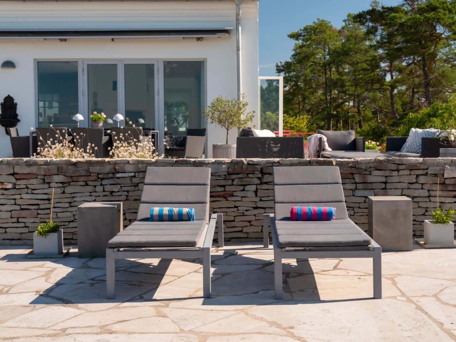 Plats att fånga solen. Sanda Havsstigen 12