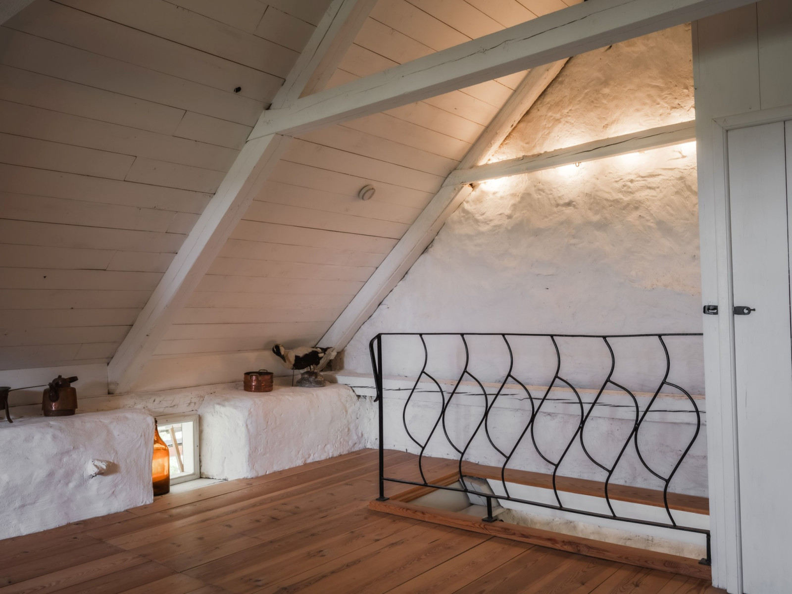 Bostad övervåning med vardagsrum Fole Vatlings 121