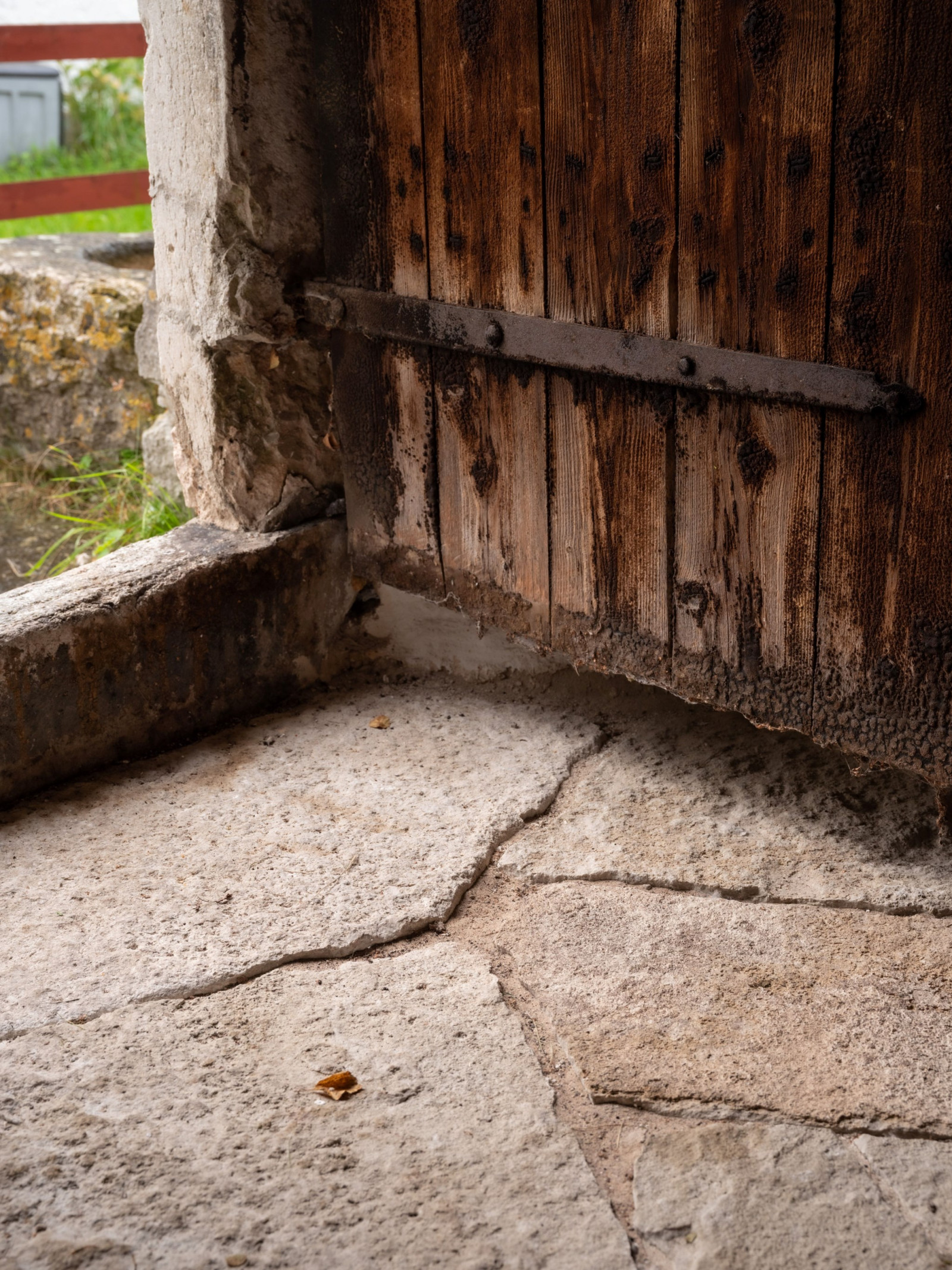 Stengolv i förstugan Fole Vatlings 121