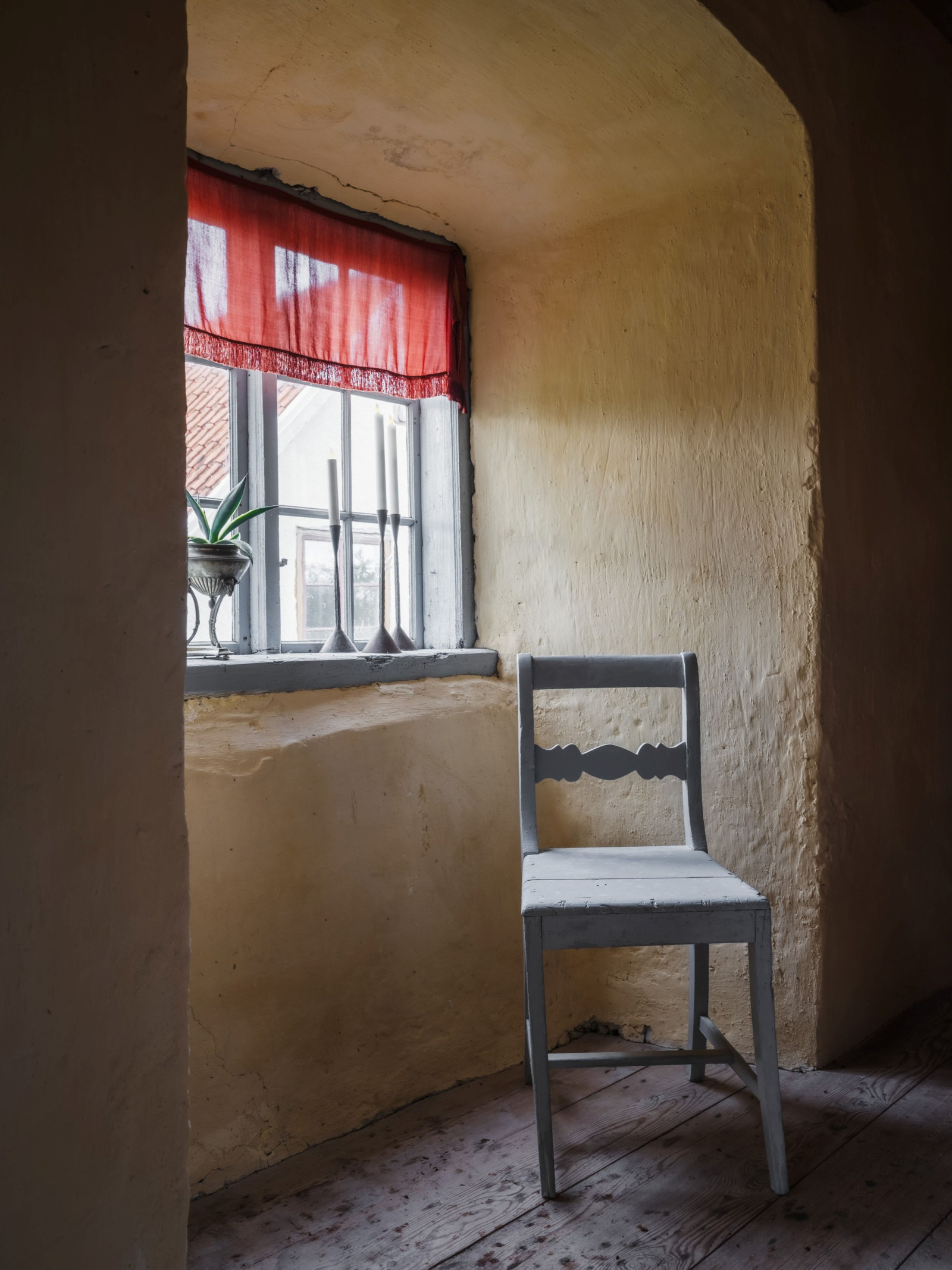 Fönsternisch i salen på mellanvåningen Fole Vatlings 121