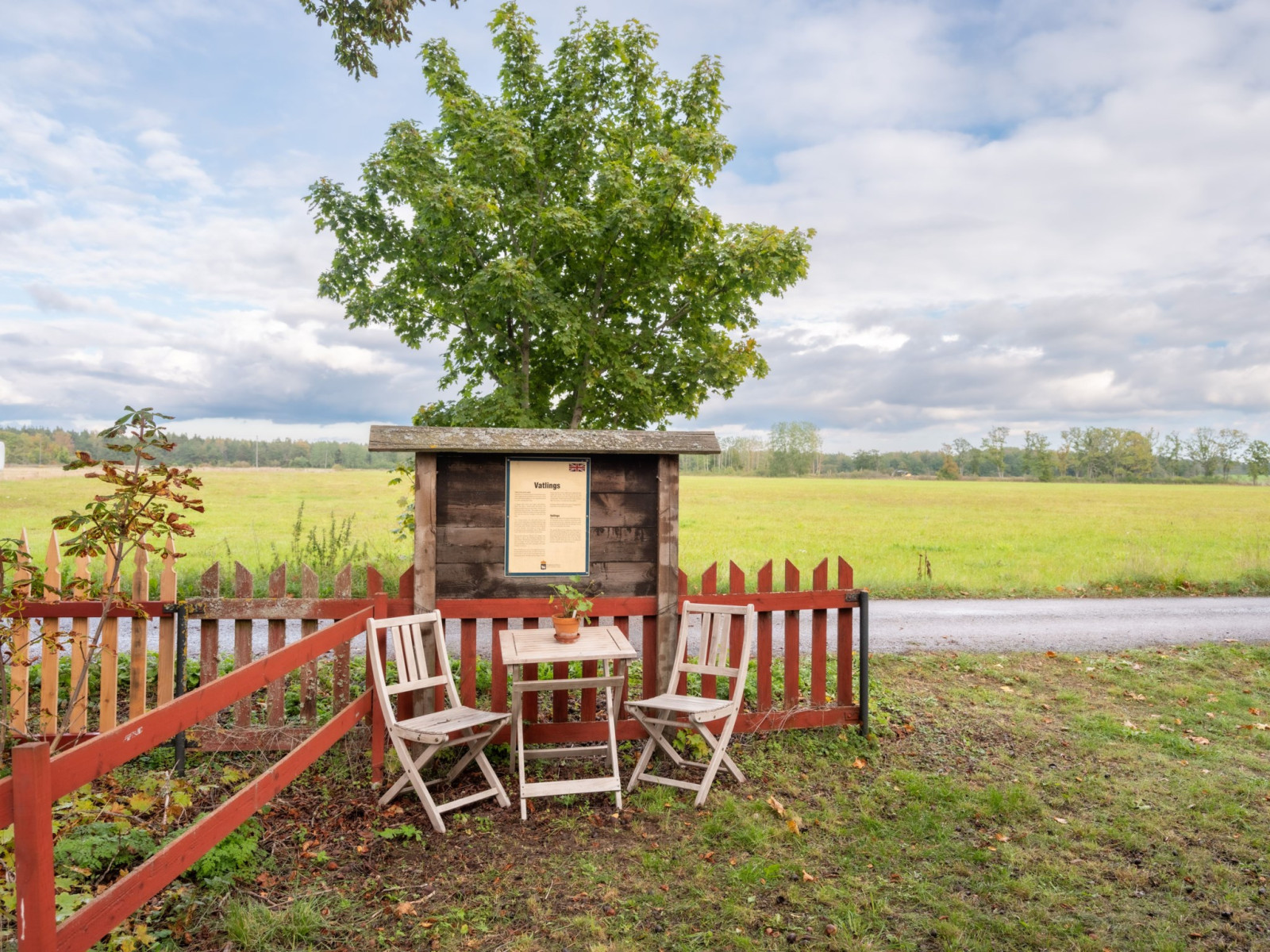 Skylt med skydds märkning enligt Haagkonventionen Fole Vatlings 121