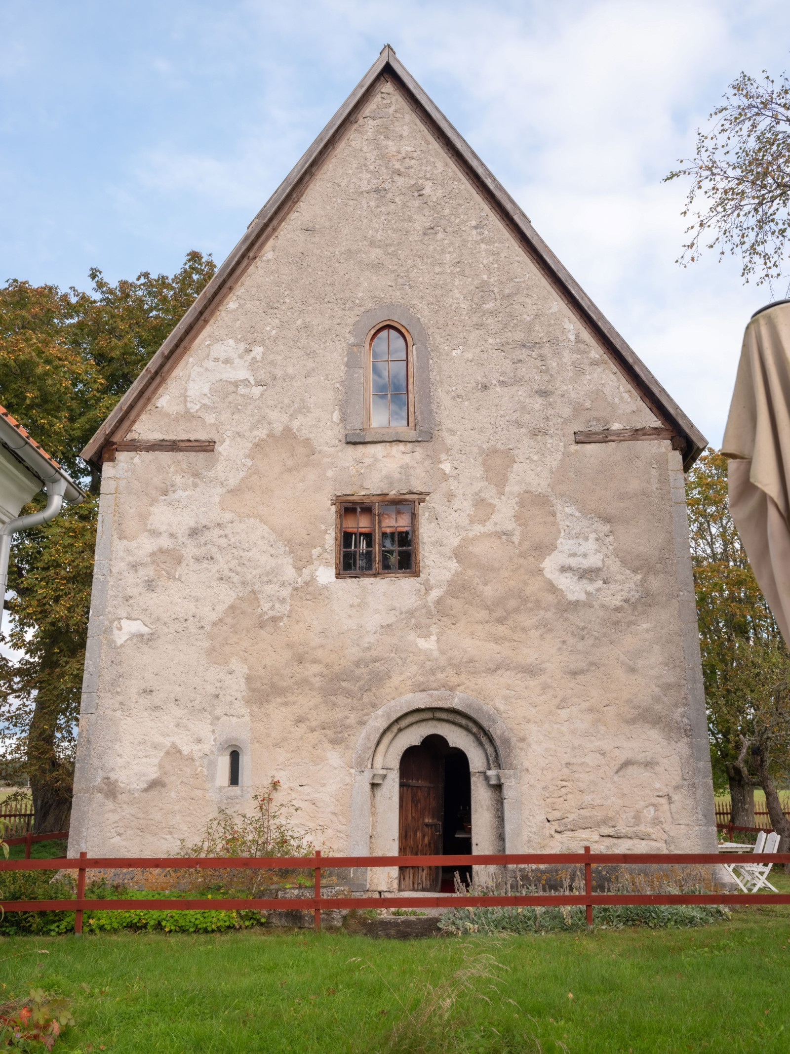 Ståtlig gavel mot väst Fole Vatlings 121